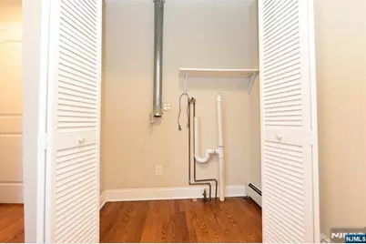 105 Parkway, Rochelle Park Township, NJ 07662 - Photo 10