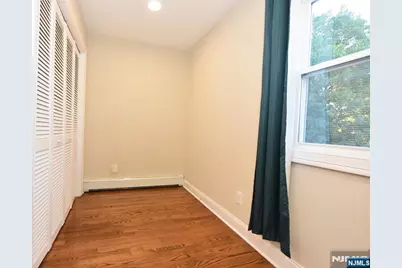 105 Parkway, Rochelle Park Township, NJ 07662 - Photo 10