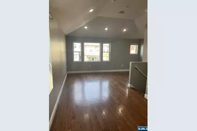 421 William Street 2 #2, Harrison, NJ 07029 - Photo 2