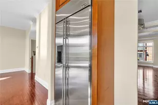 17 Moorings Ln, Edgewater, NJ 07020 - Photo 10