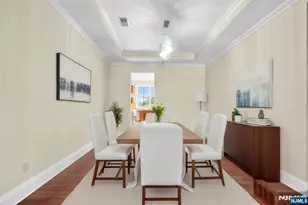 17 Moorings Ln, Edgewater, NJ 07020 - Photo 6