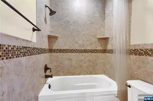 17 Moorings Ln, Edgewater, NJ 07020 - Photo 34