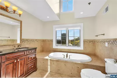 17 Moorings Lane, Edgewater, NJ 07020 - Photo 26