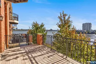 17 Moorings Ln, Edgewater, NJ 07020 - Photo 16