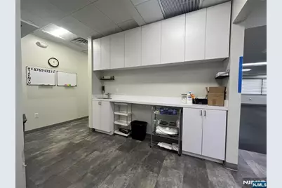 784 Grand Avenue, Ridgefield, NJ 07657 - Photo 12