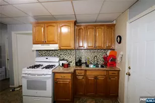 233-235 Adams St, Newark, NJ 07105 - Photo 8