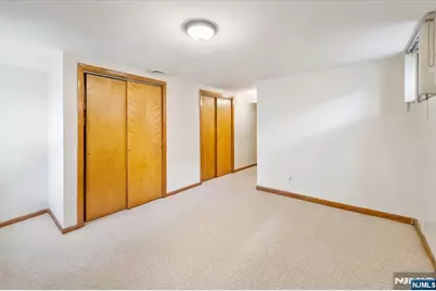 315 Longworth Avenue, Hasbrouck Heights, NJ 07604 - Photo 24