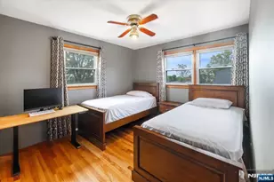 315 Longworth Ave, Hasbrouck Heights, NJ 07604 - Photo 20