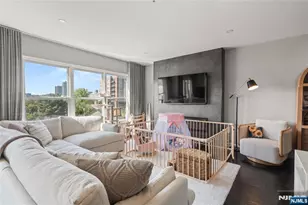 226 The Promenade, Edgewater, NJ 07020 - Photo 8