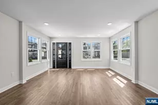 165 Jerome Pl, Bloomfield, NJ 07003 - Photo 2