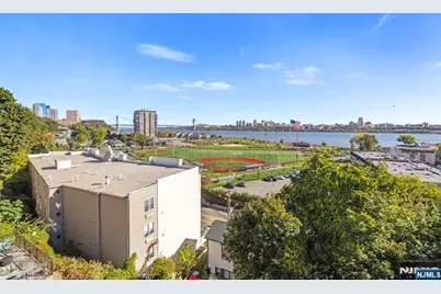 67 Route 5, Edgewater, NJ 07020 - Photo 16