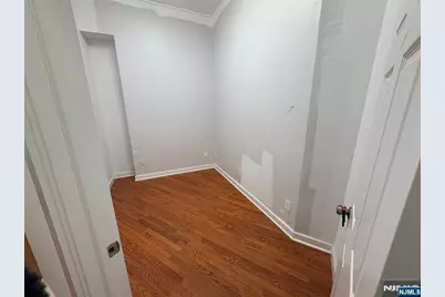 425 Bloomfield, Montclair, NJ 07042 - Photo 4