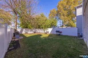 17 Cottage Pl, East Orange, NJ 07017 - Photo 14