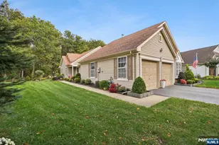 2703 Meadow Lake Dr, Toms River Township, NJ 08755 - Photo 2