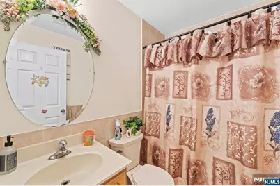 42 Randolph Street, Carteret, NJ 07008 - Photo 18