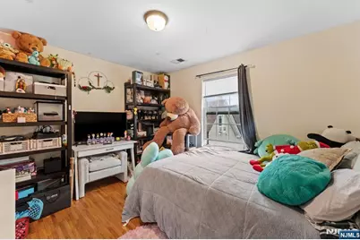 42 Randolph Street, Carteret, NJ 07008 - Photo 6