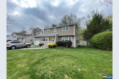 42 Willow Way, Wanaque, NJ 07465 - Photo 2