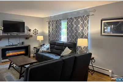 42 Willow Way, Wanaque, NJ 07465 - Photo 4