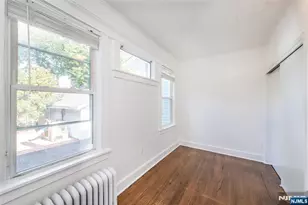 331 Diamond Bridge Ave, Hawthorne, NJ 07506 - Photo 8