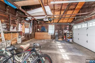 331 Diamond Bridge Ave, Hawthorne, NJ 07506 - Photo 18