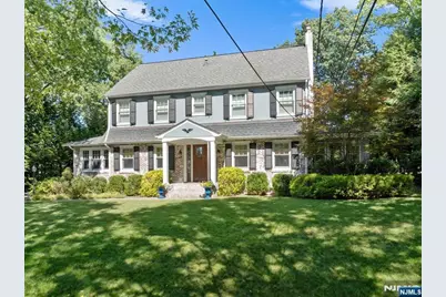 429 Fairway Road, Ridgewood, NJ 07450 - Photo 2