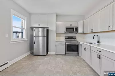 139 Ripley Place, Elizabeth, NJ 07206 - Photo 1