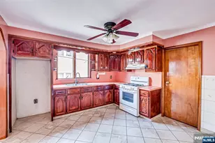 5 Norwood Ave, Irvington, NJ 07111 - Photo 4