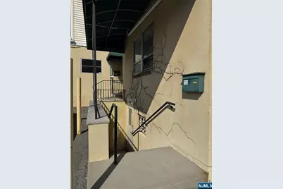 87 Old River Street 3 #3, Hackensack, NJ 07601 - Photo 2