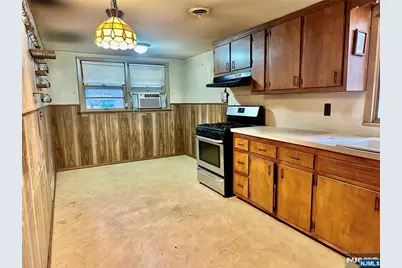 70 Orchard Street, Garfield, NJ 07026 - Photo 6