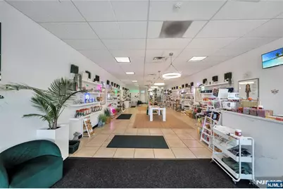 824 Broad Avenue, Ridgefield, NJ 07657 - Photo 12