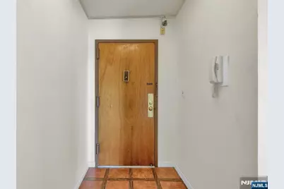 160 Overlook Avenue 7A #7A, Hackensack, NJ 07601 - Photo 22