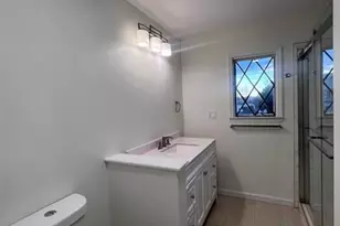 54 Blauvelt Pl, Hackensack, NJ 07601 - Photo 14