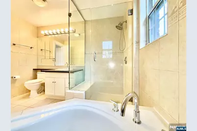 455 Hillside Avenue A #A, Palisades Park, NJ 07650 - Photo 16