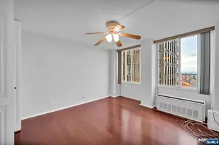 300 Winston Dr C1601, Cliffside Park, NJ 07010 - Photo 26