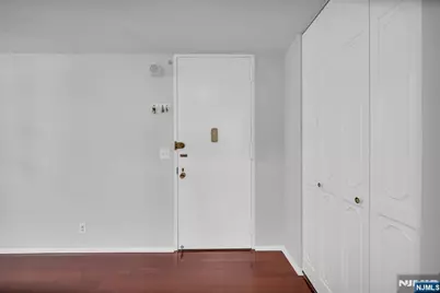 300 Winston Drive C1601 #C1601, Cliffside Park, NJ 07010 - Photo 6
