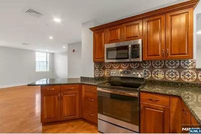 5401 Rio Vista Drive, Mahwah, NJ 07430 - Photo 8