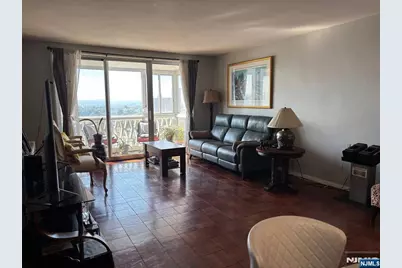 2000 Linwood Avenue 14Y #14Y, Fort Lee, NJ 07024 - Photo 8