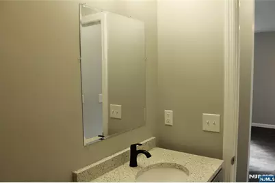 519 Roosevelt Avenue 2 #2, Carteret, NJ 07008 - Photo 4