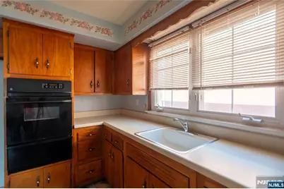 24 Mahar, Clifton, NJ 07011 - Photo 10