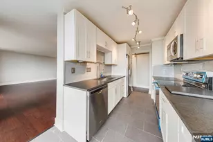 200 Winston Dr 716, Cliffside Park, NJ 07010 - Photo 10