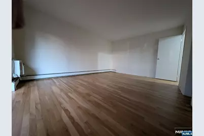 456 Grand Avenue 5A #5A, Leonia, NJ 07605 - Photo 12