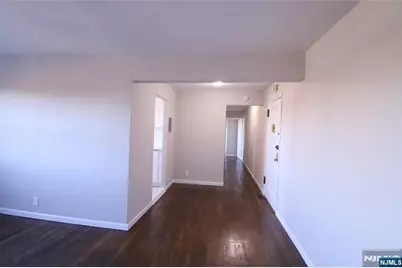 2335 Hudson Terrace E6 #E6, Fort Lee, NJ 07024 - Photo 4