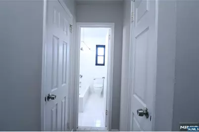 2335 Hudson Terrace E6 #E6, Fort Lee, NJ 07024 - Photo 14