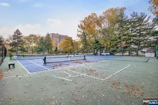 105 Nelson Ct, Edgewater, NJ 07020 - Photo 18