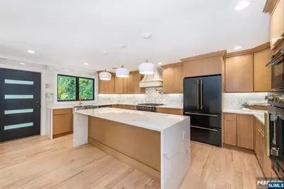 700 Ramapo Road, Teaneck Township, NJ 07666 - Photo 14