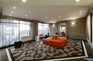 2200 N Central Road 10 J, Fort Lee, NJ 07024 - Photo 4