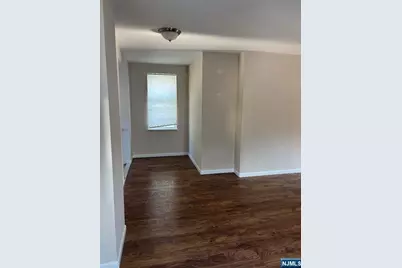 476 Washington Avenue 2 #2, Hackensack, NJ 07601 - Photo 6