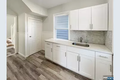 2 N 20th Street, East Orange, NJ 07017 - Photo 10