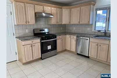 2440B 3rd Street, Fort Lee, NJ 07024 - Photo 8