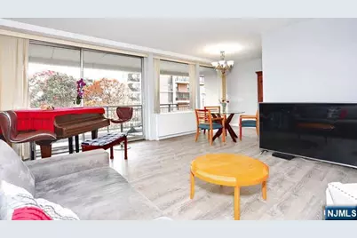 2 Horizon Road 404 #404, Fort Lee, NJ 07024 - Photo 10